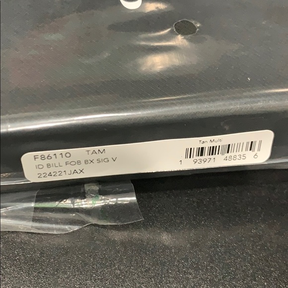 Boxed Signature ID Billfold Wallet Key Gift Set - Picture 7 of 8